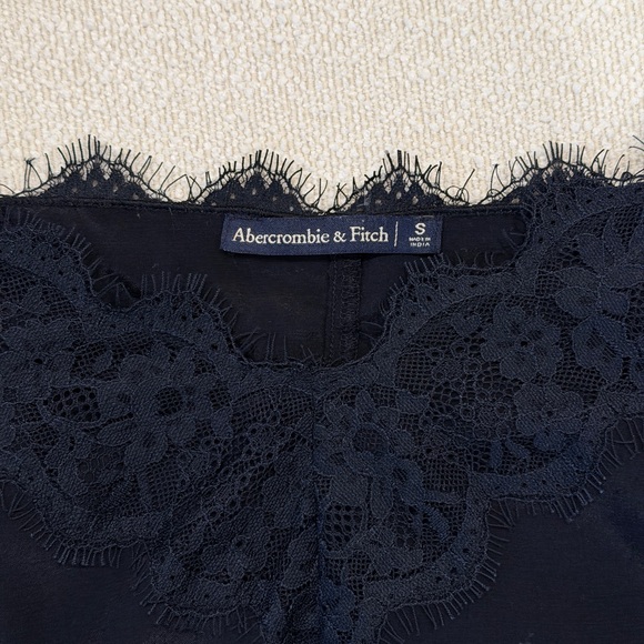 Abercrombie & Fitch Black Lace Trim Cami Top - Picture 4 of 4